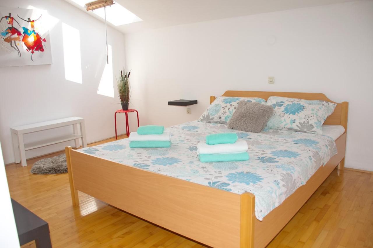Apartments Summersong Novalja Exterior photo