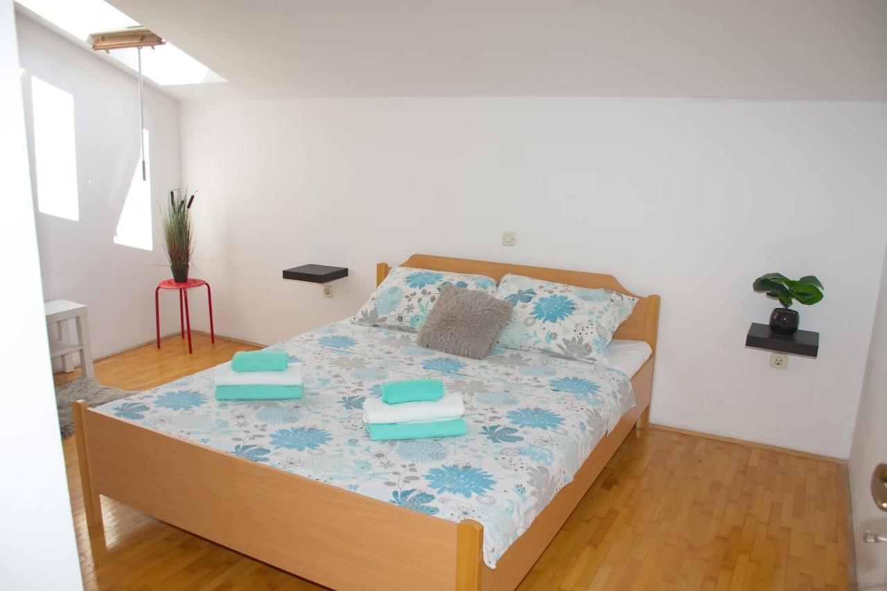 Apartments Summersong Novalja Exterior photo