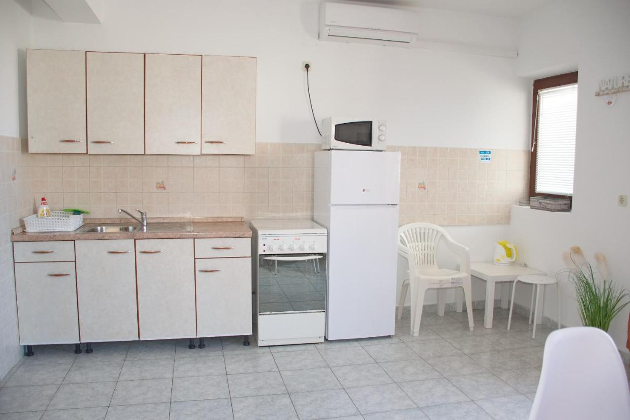 Apartments Summersong Novalja Exterior photo