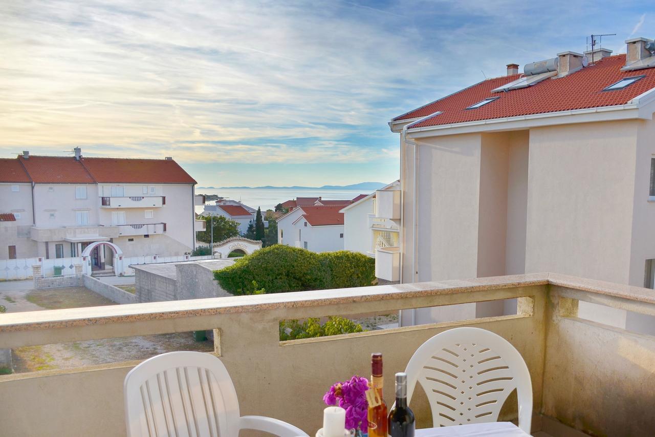 Apartments Summersong Novalja Exterior photo